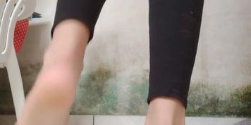 white feet white toes hot
