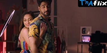 Abigail Pande Bikini Scene  in Fuh Se Fantasy