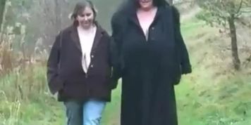 sabrina & titsiana,walking (Sabrina Meloni)