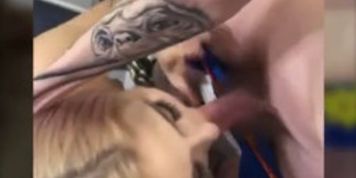 Daddy Long Neck Getting blowjob by 2 girls (EXPOSED)