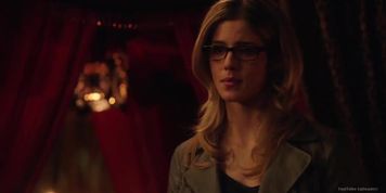 Arrow 3x20- Oliver & Felicity Sex scene
