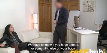 Fake Agent Hot Pink Pussy Licked And Fucked In Hardcore (Pretty Pussy)