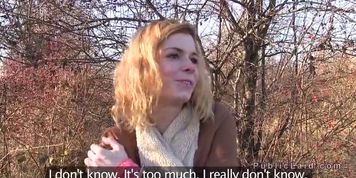 Dude bangs hot blonde in his car