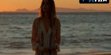 Bojana Novakovic Butt Scene  in Shameless