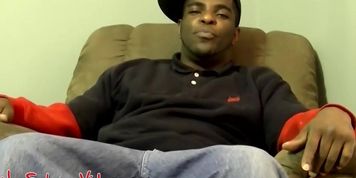Straight ghetto thug Big Black receives blowjob in threesome