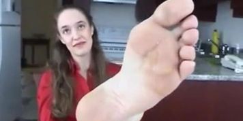 Point Your Toes: Lydia