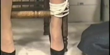 snoop in bondage