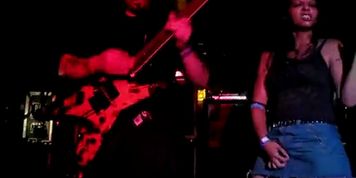Amber Hickman rubs one out (Lucy Williams)