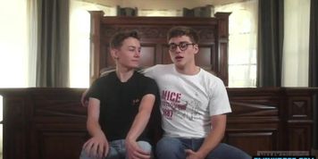 Big cock twinks spanking with cumshot