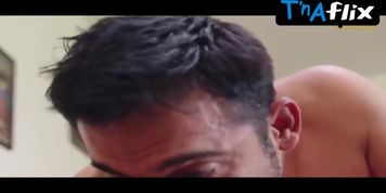 Muskaan Agarwal Bikini,  Underwear Scene  in Charmsukh Tauba Tauba