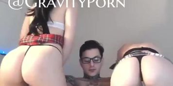 Teen double BJ
