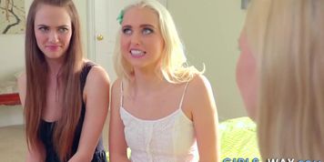 Sexy teenager fingered