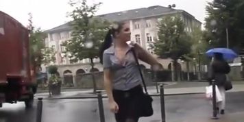 &Ouml;ffentlich Abgefickte notgeile Sau