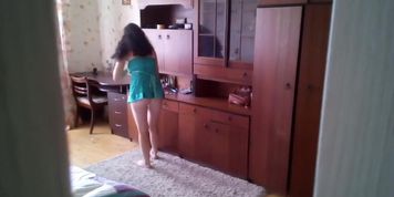 Spying on my&nbsp;stepsister