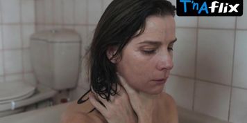 Rachel Griffiths Nude Scene  in Mammal