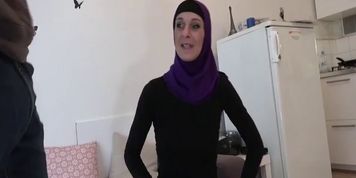 Sex With Muslims - Muslim Milf Espoir