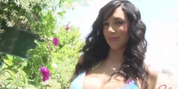 Jelena Jensen Masturbates Outside on Hot Summer Day!
