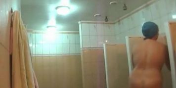 Hidden cameras in public pool showers 642