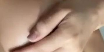 Bru Luccas topless nipslip
