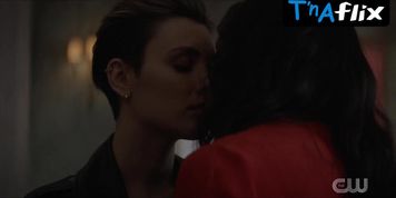 Meagan Tandy Lesbian Scene  in Batwoman