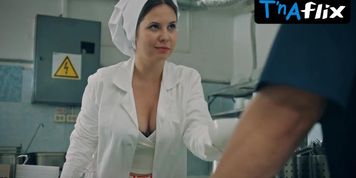 Unknown Breasts Scene  in Protiv Vsekh