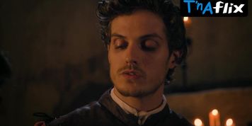 Alessandra Mastronardi Sexy Scene  in Medici: Masters Of Florence