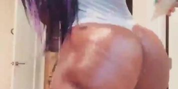 Striping at home alone (Bootylicious)
