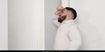 Impregnating My Big Ass Stepsis Vivian Taylor (Peter Green)