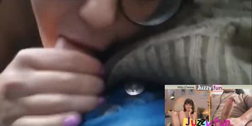 girl gave a blowjob to a stranger on a train