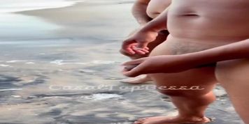 morena casal praia de nudismo (casal_sex)