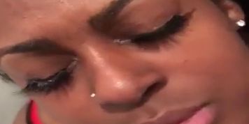 Stuffing Ari mouth the right way