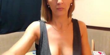 Sexy Cougar Slut Webcam Show