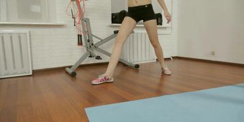 Naughty teen Mary gets hard-core anal after her workout (Tiffany Walker)