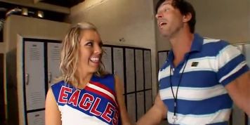 Fit & flexible blonde cheerleader seduces her school coach