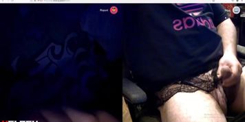 teen leaves friend to masturbate to my dick