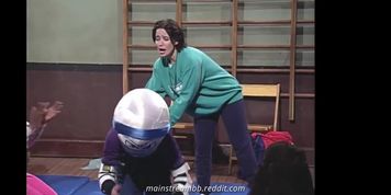 "Saturday Night Live" Self-Defense Class Ball Busting 1994 (Molly Shannon)