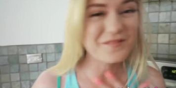 Petite dykes Jane Wilde and Chloe Foster going down rough (Mary Jane Wilde)