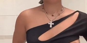 Chloe Bailey Breasts Scene  In Chloe Bailey Sexy And Nude Photos And Video Flashes Her Alluring Tits In A Bathroom