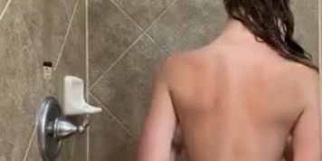 onlyfans ava cherry bath (Giovanna Morgan)