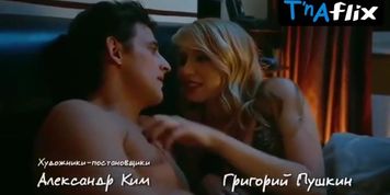 Valeriya Fedorovich Breasts Scene  in Kukhnya