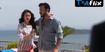 Damla Aslanalp Breasts,  Bikini Scene  in Mordkommission Istanbul