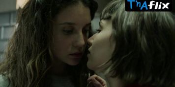 Ursula Corbero Lesbian Scene  in La Casa De Papel