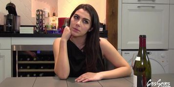 Valentina Nappi takes advantage of a visit to Paris to do a gangbang