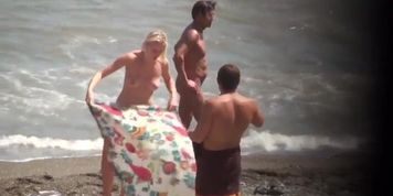 Voyeur. Nice Boobs On Public Beach