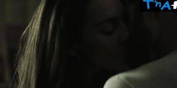 Vanessa Rubio Sexy Scene  in Blood Bound