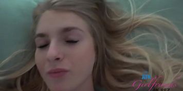 NOASdlklaksc&ccedil;as (Hannah Hawthorne)