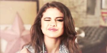 Selena Gomez Babecock - Bi Encouragement