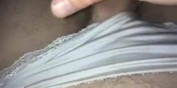 Pantyjob solo