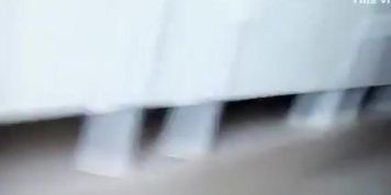 nice chinese peeing voyeur