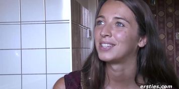 Sexy Tonja Masturbates Outdoors - ersties